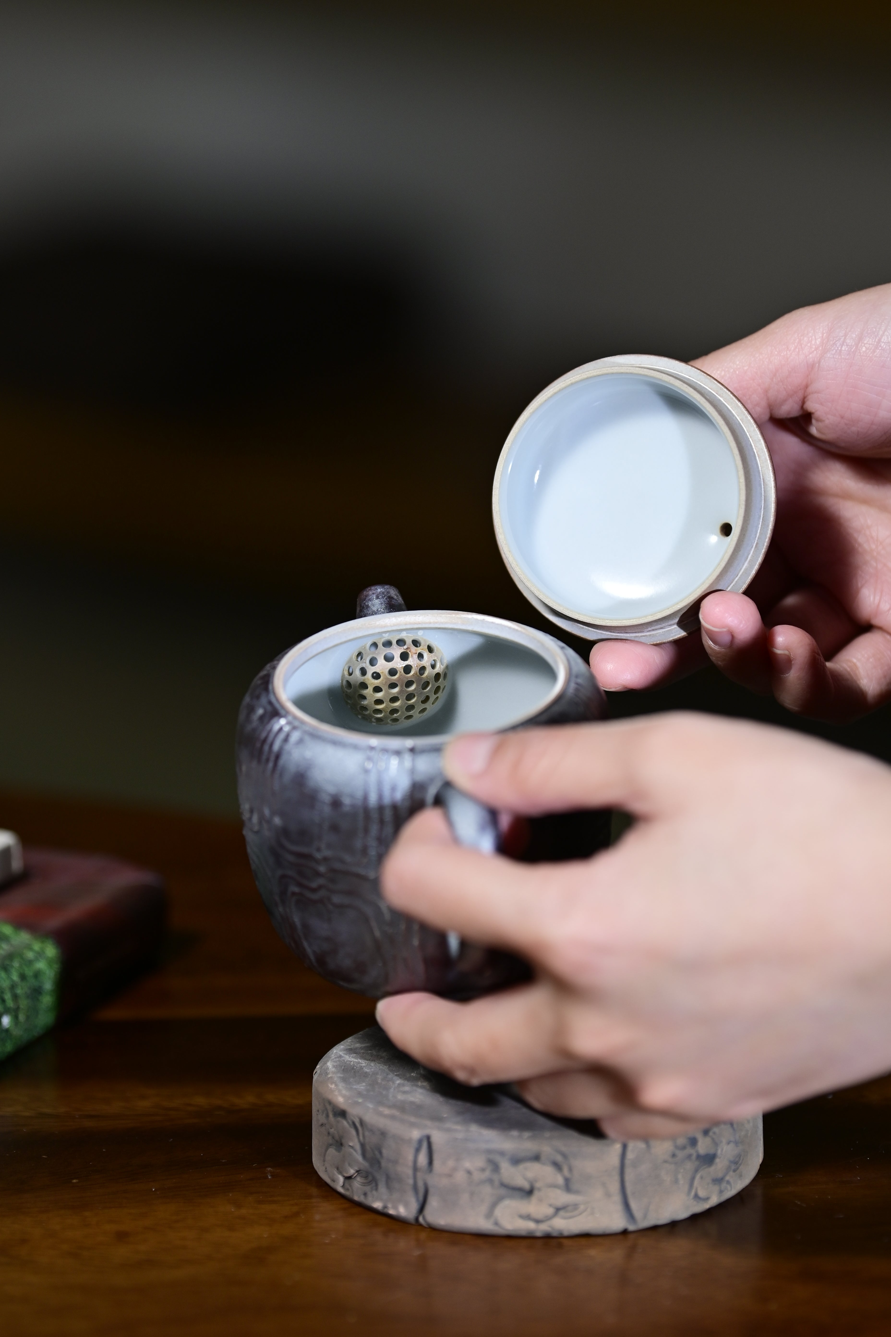 Lei Aiguo's Works- Handmade Iron Glaze Carved Teapot