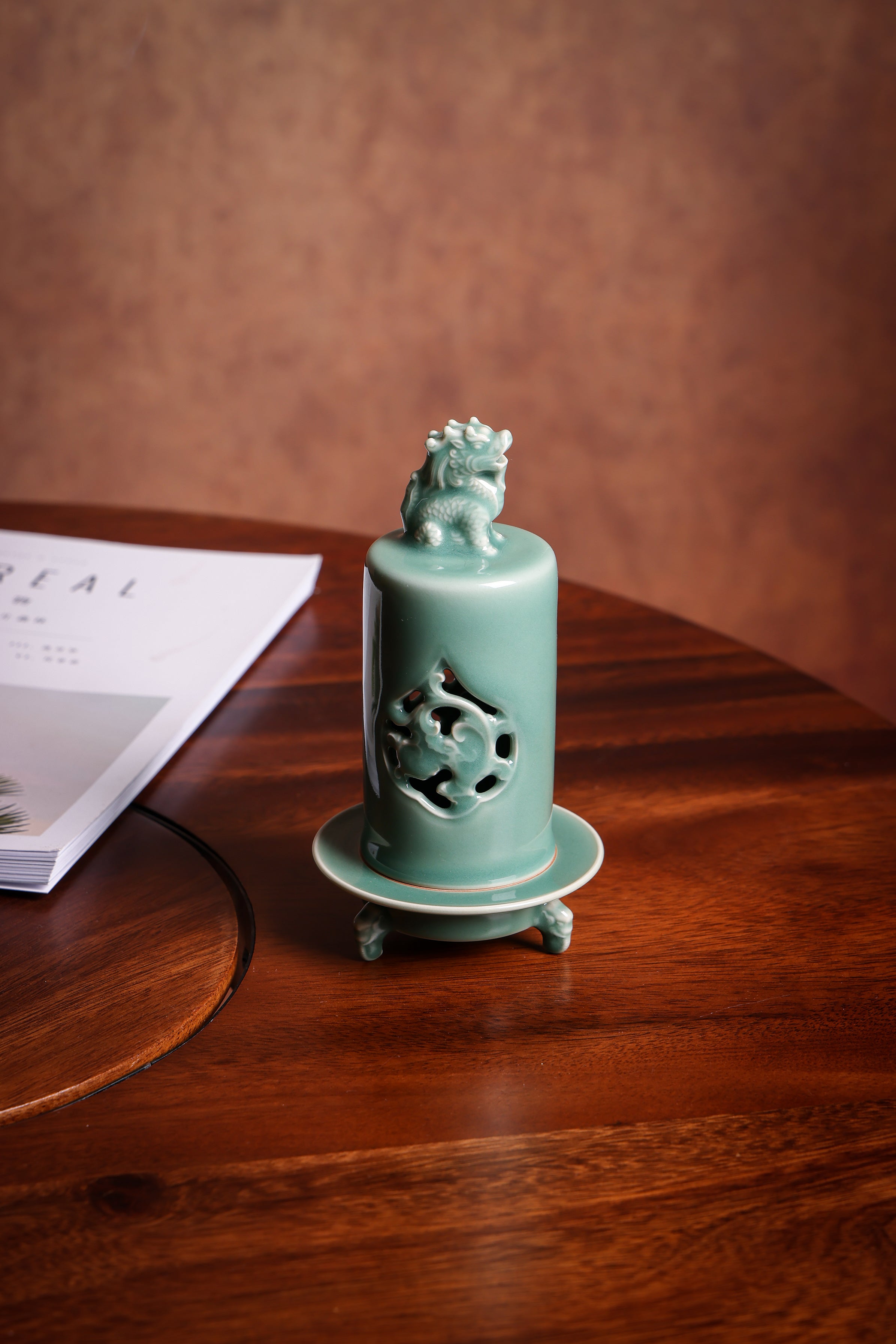 Huang Ke's Works-Auspicious Beast Ruyi Incense Burner