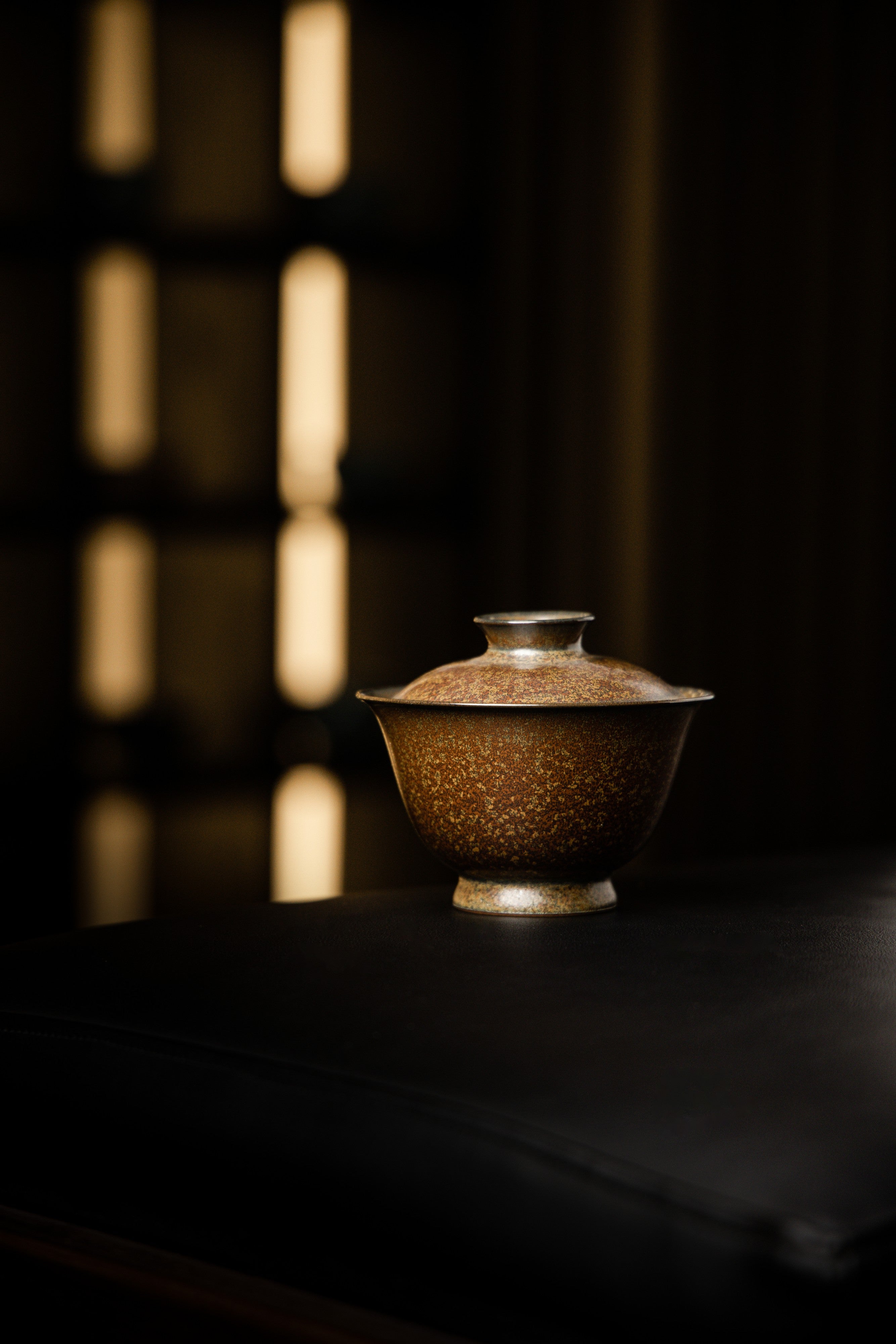 Huang Ke's Works-A two-piece set of grey glazed covered bowls