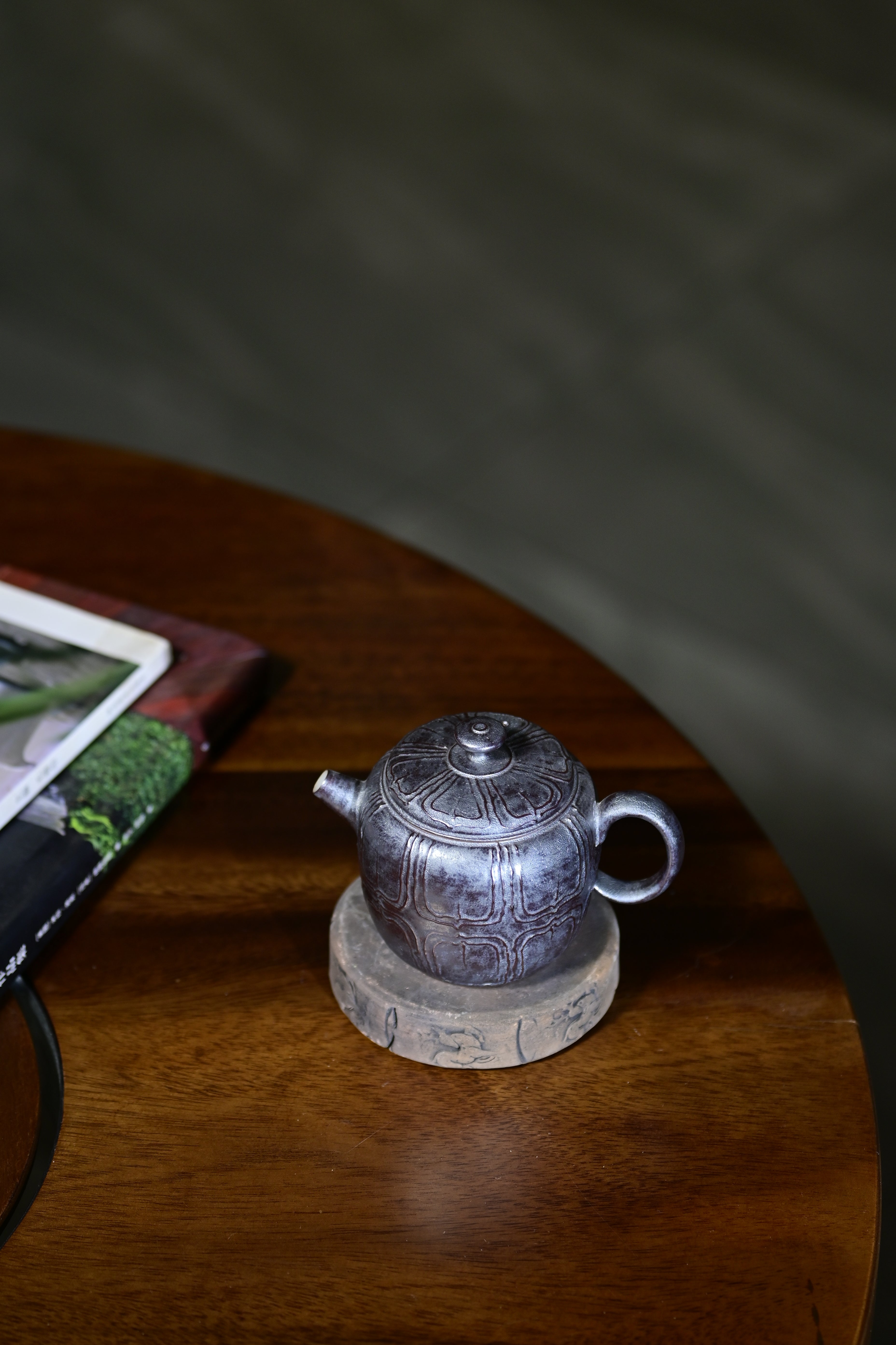 Lei Aiguo's Works- Handmade Iron Glaze Carved Teapot