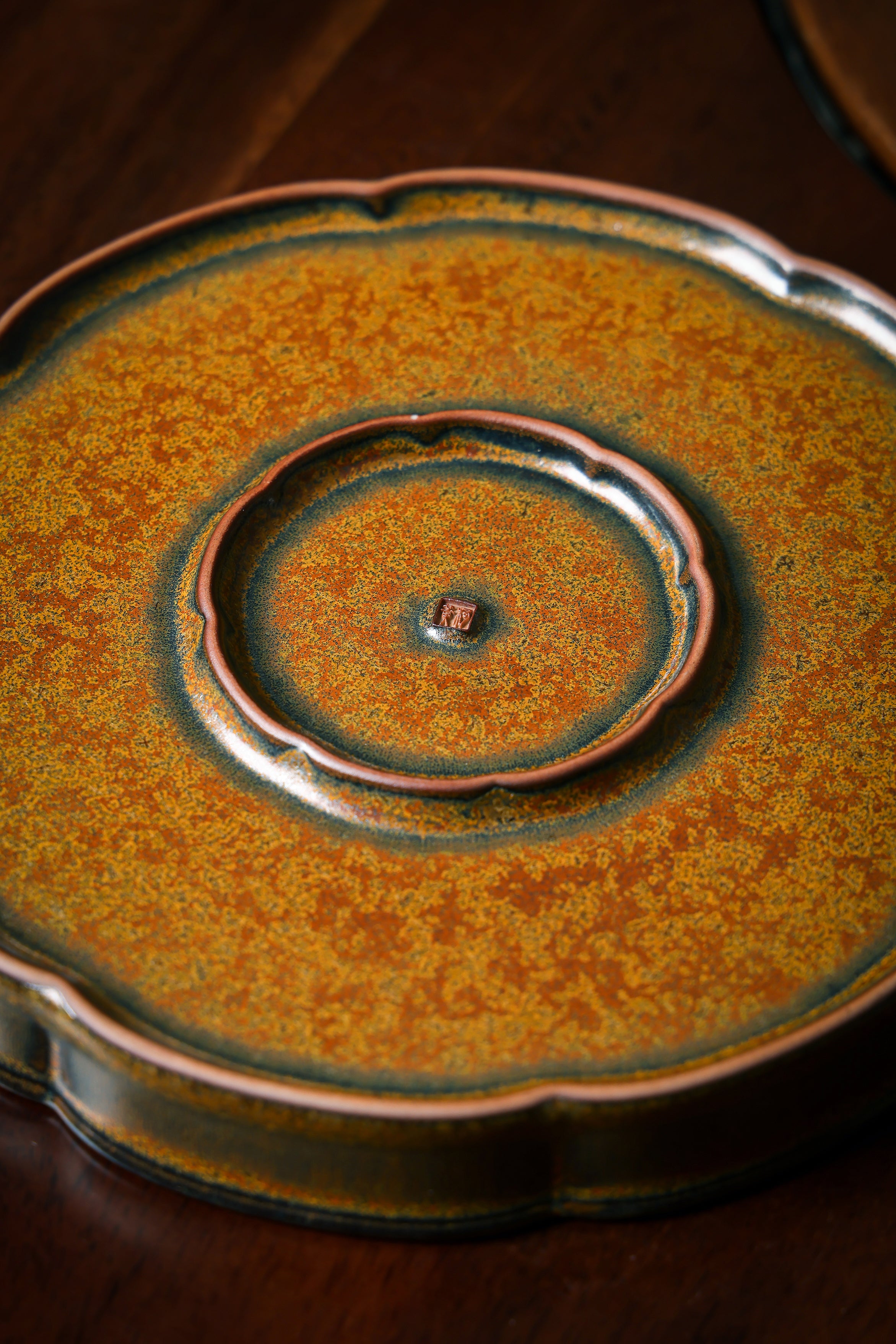 Huang Ke's Works- Flower-shaped plate